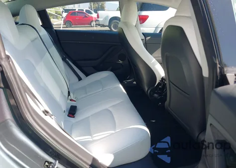 2023 Tesla Model 3 Long Range Dual Motor All-Wheel Drive z USA, uszkodzony, nr VIN 5YJ3E1EBXPF631851